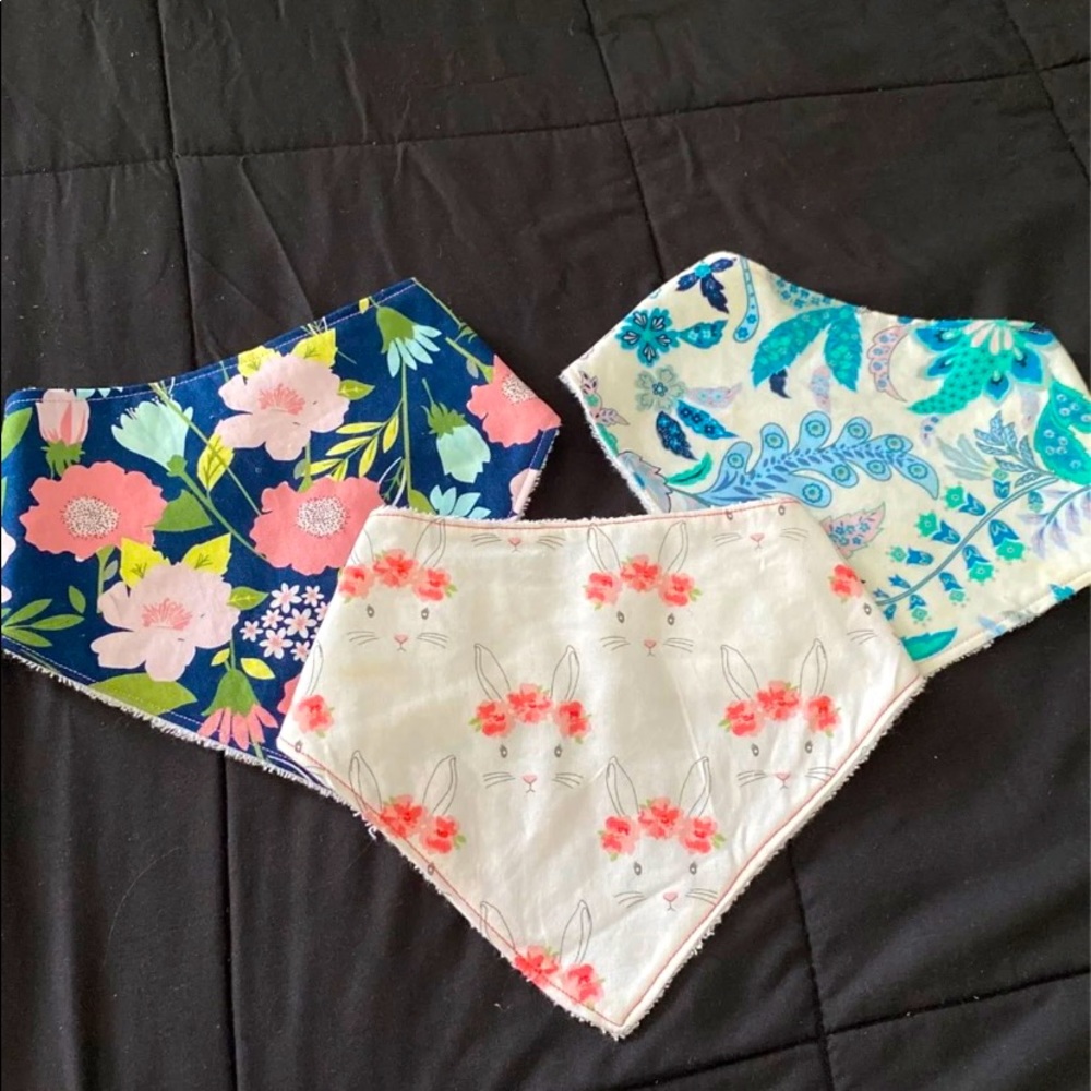 Handmade baby girl bandana bib set